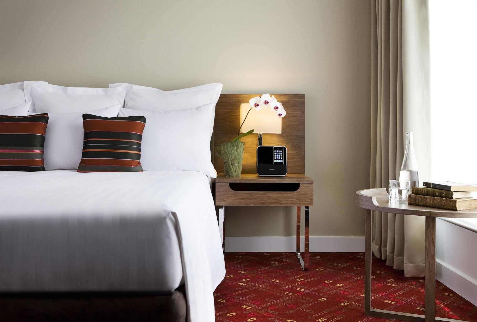 Melbourne Marriott Hotel Экстерьер фото