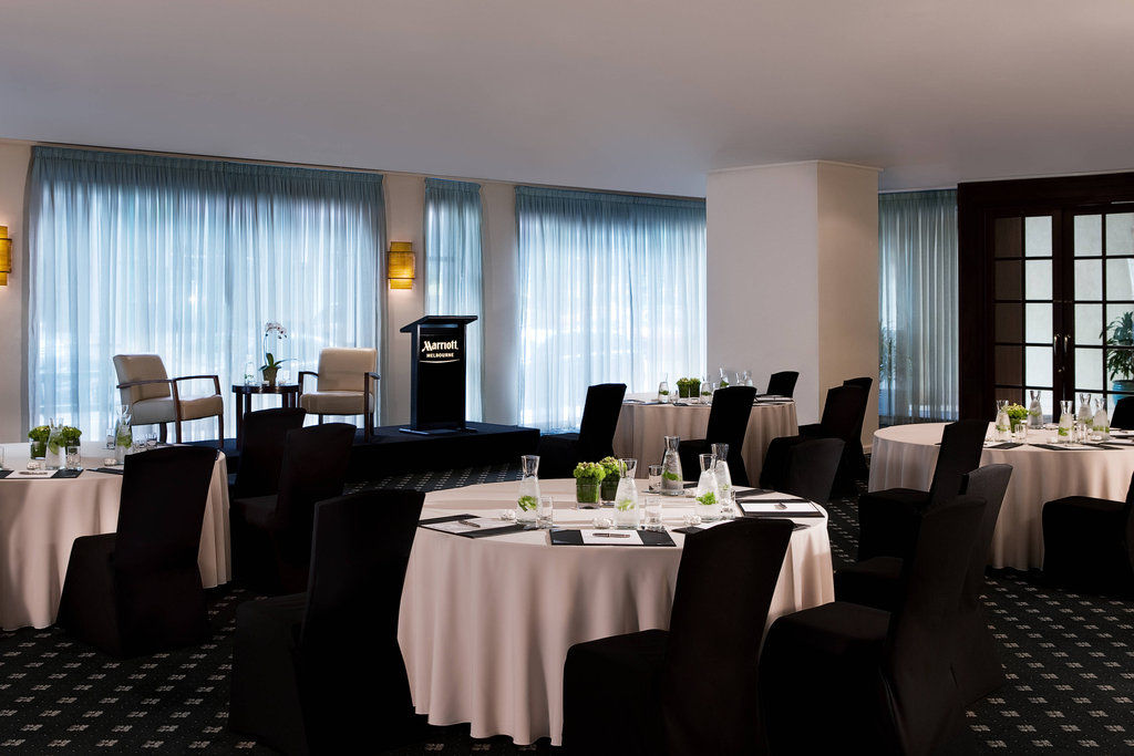 Melbourne Marriott Hotel Экстерьер фото
